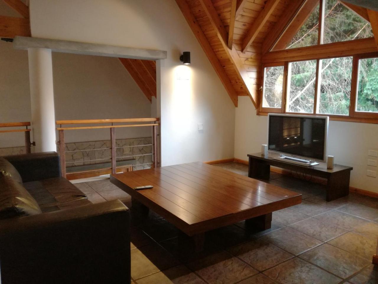 Hosteria Aca Al Sur Villa La Angostura Extérieur photo
