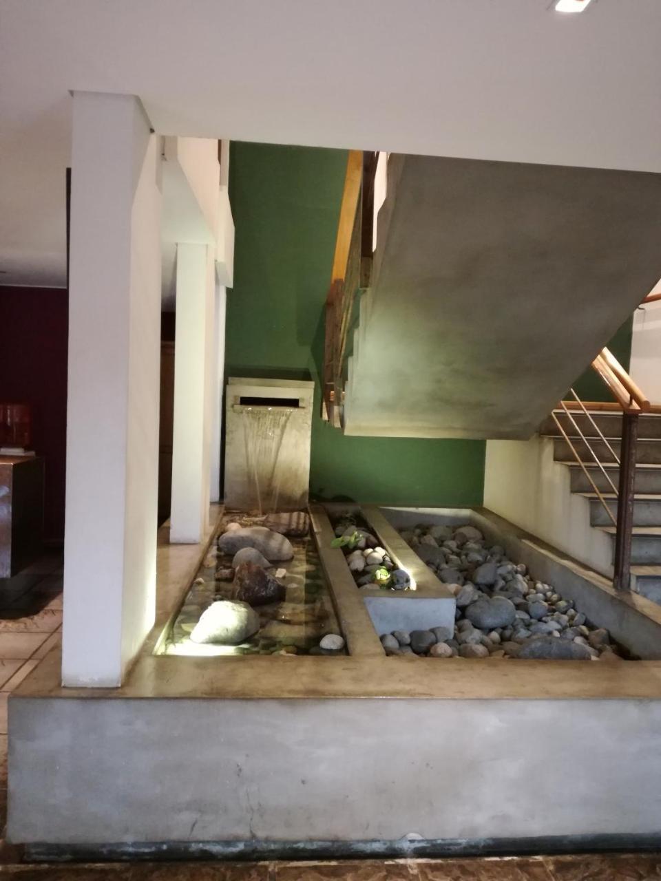 Hosteria Aca Al Sur Villa La Angostura Extérieur photo