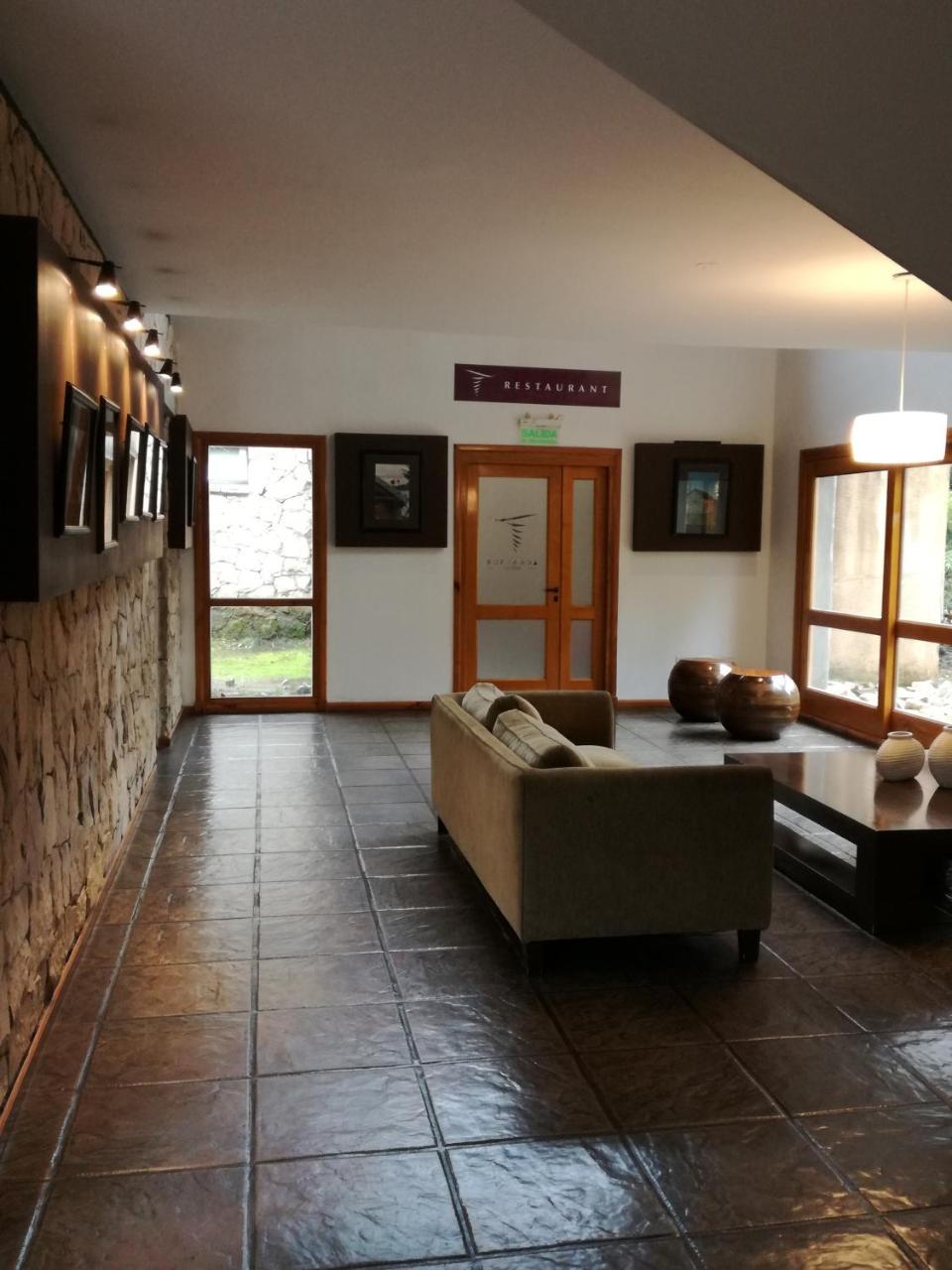 Hosteria Aca Al Sur Villa La Angostura Extérieur photo